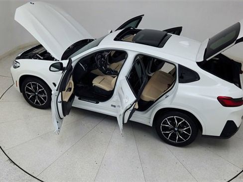 Used 2025 BMW X4 xDrive30i image 89