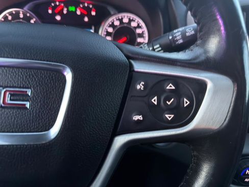 Used 2018 GMC Terrain SLT w/ Infotainment Package II image 17