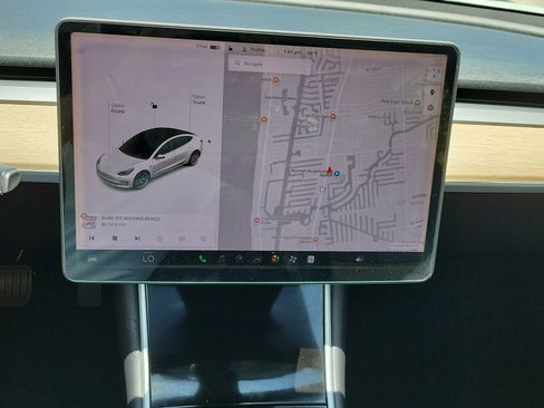 Used 2018 Tesla Model 3 Long Range RWD image 26