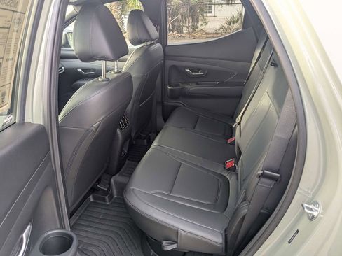 Used 2025 Hyundai Santa Cruz SEL FWD image 14