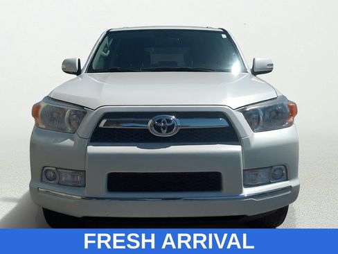 Used 2013 Toyota 4Runner SR5 w/ Premium Pkg AWD/4WD image 2