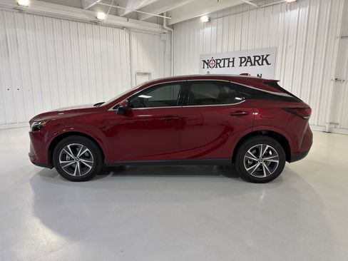 Used 2023 Lexus RX 350 Premium w/ Accessory Package (Z1) FWD image 2