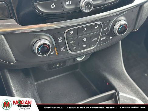 Used 2021 Chevrolet Traverse LT FWD image 27