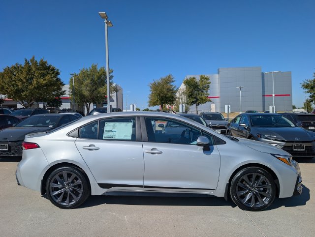 New 2027 Toyota Corolla SE FWD image 3