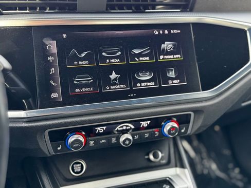 Used 2023 Audi Q3 2.0T Premium image 21