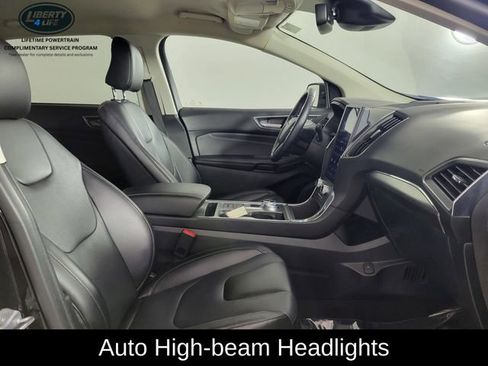 Used 2022 Ford Edge Titanium AWD/4WD image 18