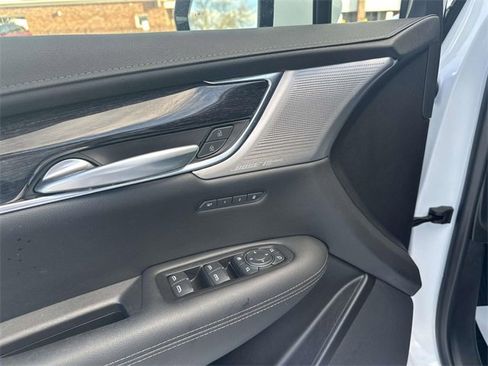 Certified 2023 Cadillac XT5 Premium Luxury image 17