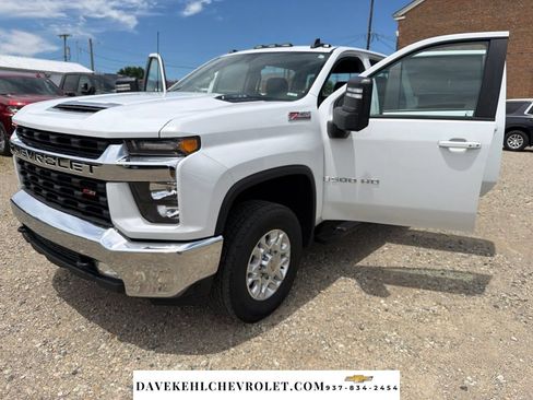 Used 2022 Chevrolet Silverado 3500 LT w/ Convenience Package AWD/4WD image 23