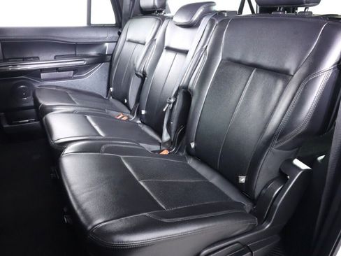 Used 2020 Ford Expedition Max XLT w/ Equipment Group 202A AWD/4WD image 38