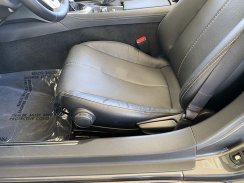 Certified 2025 MAZDA MX-5 Miata Grand Touring RWD image 32