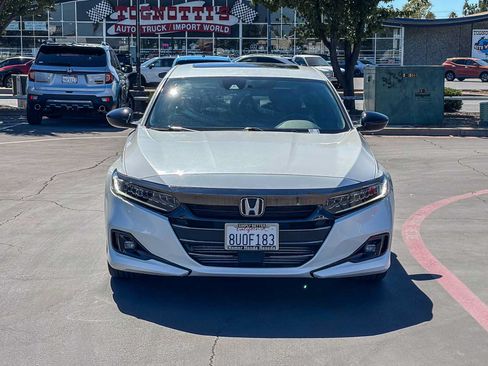 Used 2021 Honda Accord Sport image 6