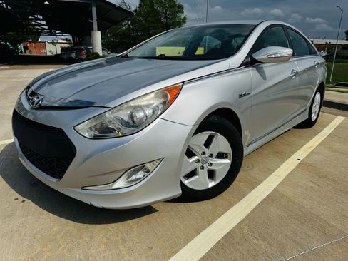Used 2011 Hyundai Sonata Hybrid FWD image 1