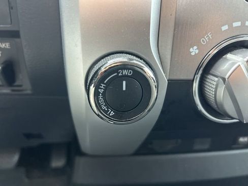 Used 2018 Toyota Tundra SR5 image 18