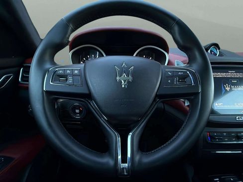 Used 2019 Maserati Ghibli S Q4 image 23