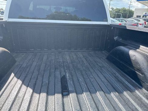 Used 2005 GMC Sierra 1500 SLE w/ Light Duty Power Package RWD image 15