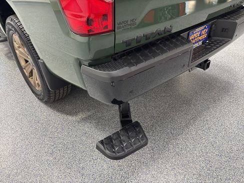 Used 2024 Nissan Titan SV w/ SV Bronze Edition Package image 36