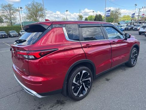 Used 2024 Mitsubishi Outlander SE image 5
