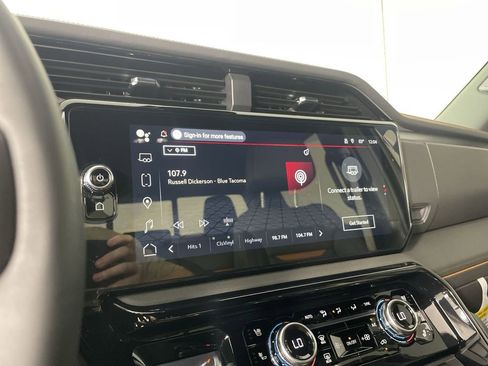 Used 2025 GMC Sierra 1500 AT4 w/ Technology Package image 13