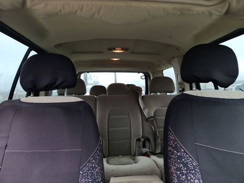 Used 2004 Ford Explorer XLT image 19