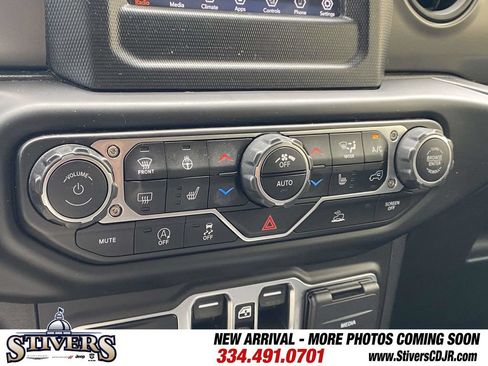 Used 2023 Jeep Wrangler Unlimited Sport AWD/4WD image 53