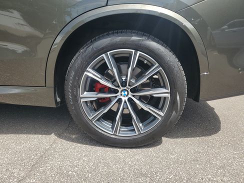 Used 2026 BMW X5 xDrive40i w/ M Sport Package AWD/4WD image 29