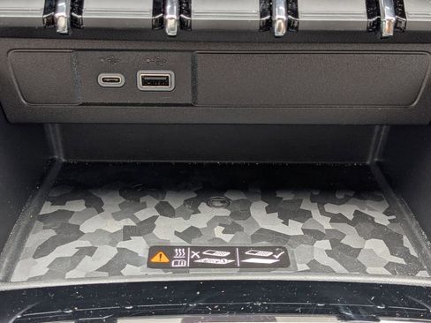 Certified 2024 Chevrolet Colorado ZR2 w/ ZR2 Convenience Package III AWD/4WD image 24