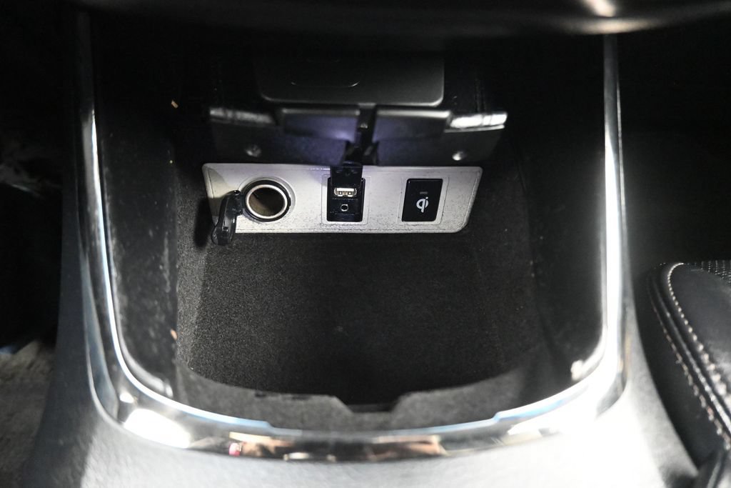 Used 2016 Toyota Avalon Limited w/ Toyota Safety Sense Package FWD image 24
