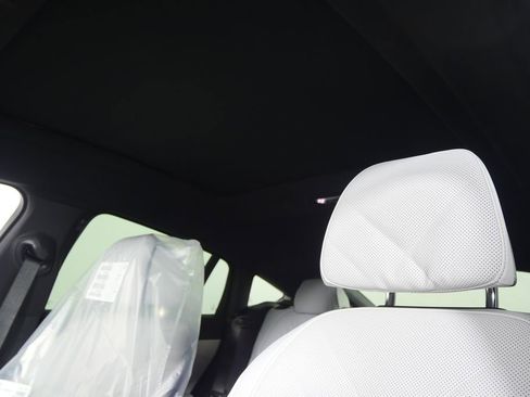 New 2026 BMW X6 xDrive40i image 12