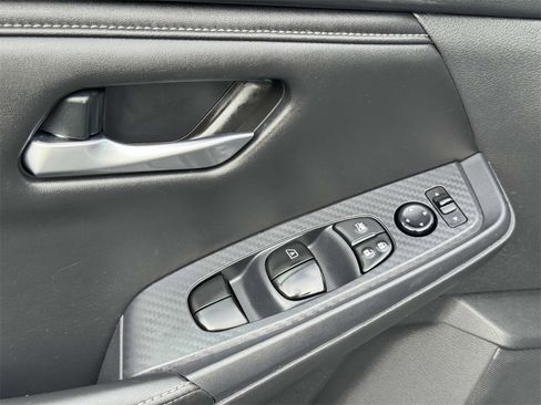 Used 2023 Nissan Sentra SV image 17