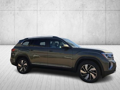 New 2026 Volkswagen Atlas SEL image 3