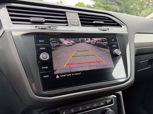 Used 2020 Volkswagen Tiguan S FWD image 23