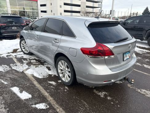 Used 2015 Toyota Venza XLE image 3