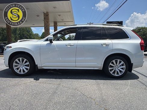 Used 2017 Volvo XC90 T6 Momentum w/ Vision Package AWD/4WD image 3