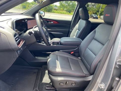 Used 2024 Chevrolet Traverse Z71 w/ LPO, Floor Liner Package AWD/4WD image 15
