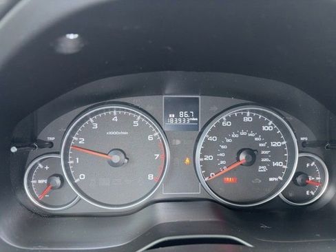 Used 2013 Subaru Outback 2.5i Premium image 3