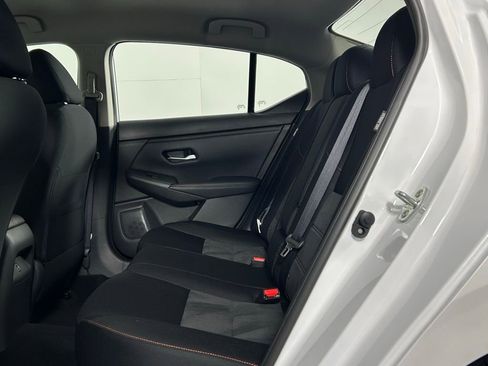 Used 2025 Nissan Sentra SR w/ Midnight Edition image 14