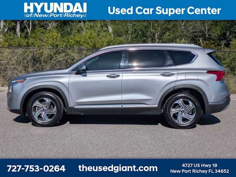 Used 2021 Hyundai Santa Fe SEL w/ Convenience Package FWD image 2