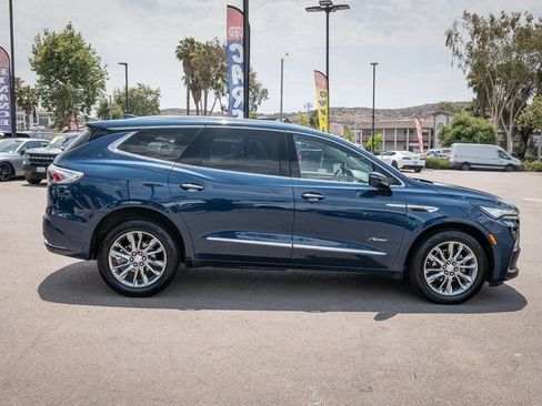 Used 2022 Buick Enclave Avenir w/ Avenir Technology Package AWD/4WD image 8