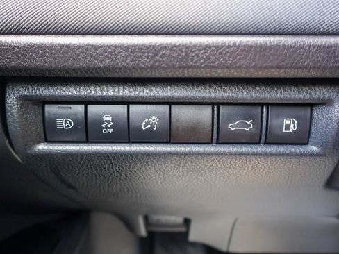 Used 2025 Toyota Camry LE FWD image 18