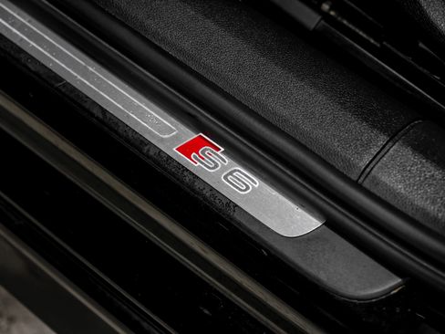 Used 2018 Audi S6 Premium Plus w/ S Sport Package AWD/4WD image 41