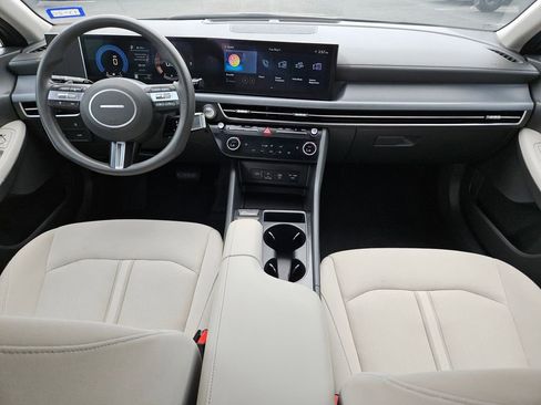 Used 2025 Hyundai Sonata SEL FWD image 19