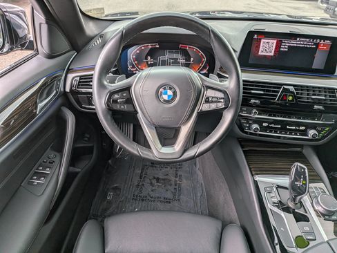 Used 2020 BMW 530i w/ Convenience Package RWD image 16