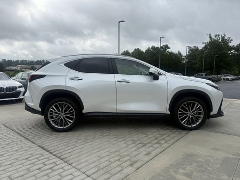 Used 2023 Lexus NX 350h AWD image 7