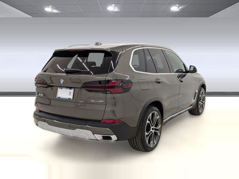 New 2026 BMW X5 xDrive40i w/ Premium Package AWD/4WD image 9