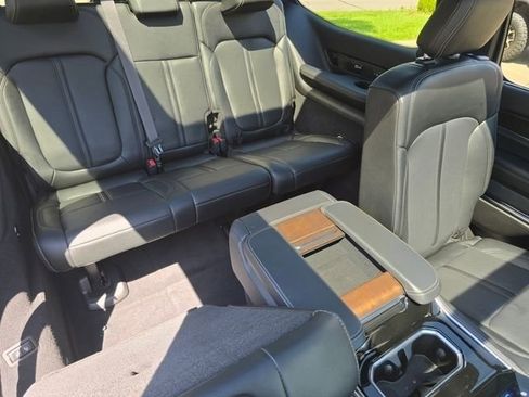 Used 2025 Jeep Grand Wagoneer 4WD image 40