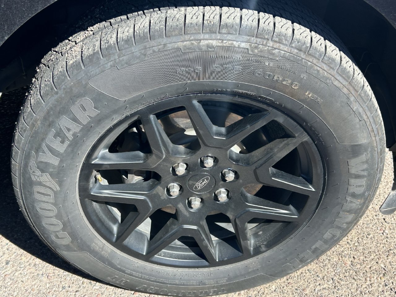 Used 2025 Ford F150 STX w/ STX Black Appearance Package RWD image 7