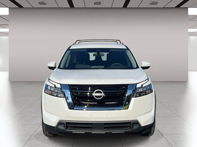 Used 2025 Nissan Pathfinder SV FWD image 9