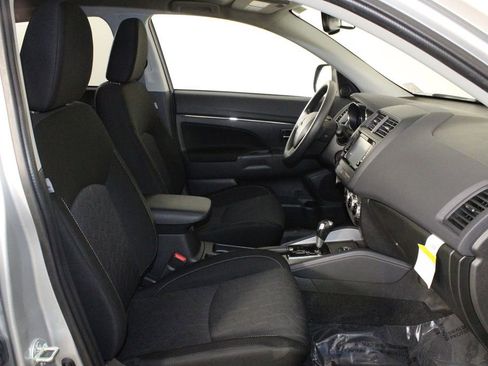 Used 2025 Mitsubishi Outlander Sport ES image 14