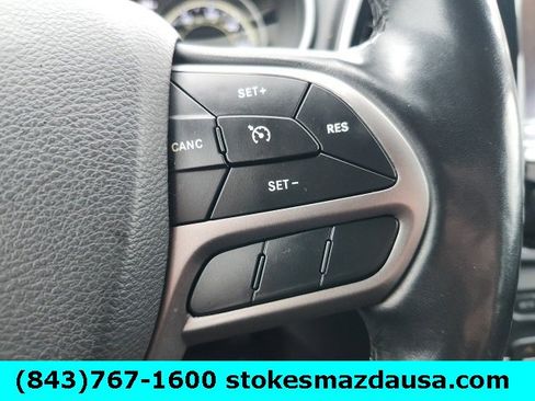 Used 2020 Jeep Cherokee Limited image 32