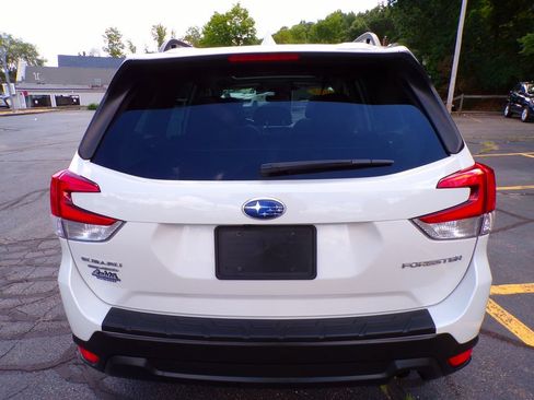 Used 2023 Subaru Forester Premium AWD/4WD image 12